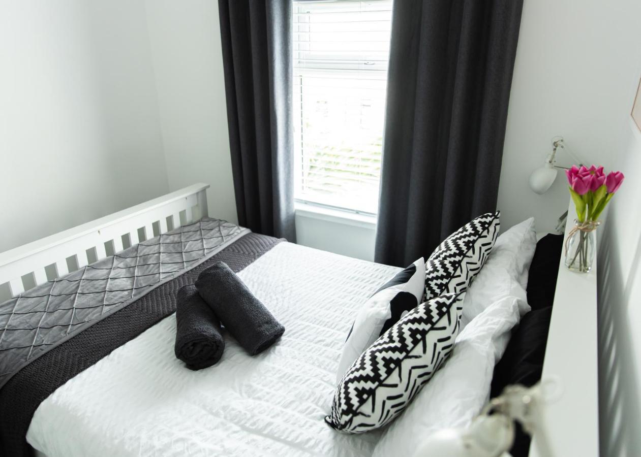 Entire Family Home , Large Rear Garden And Free Parking Belfast Dış mekan fotoğraf