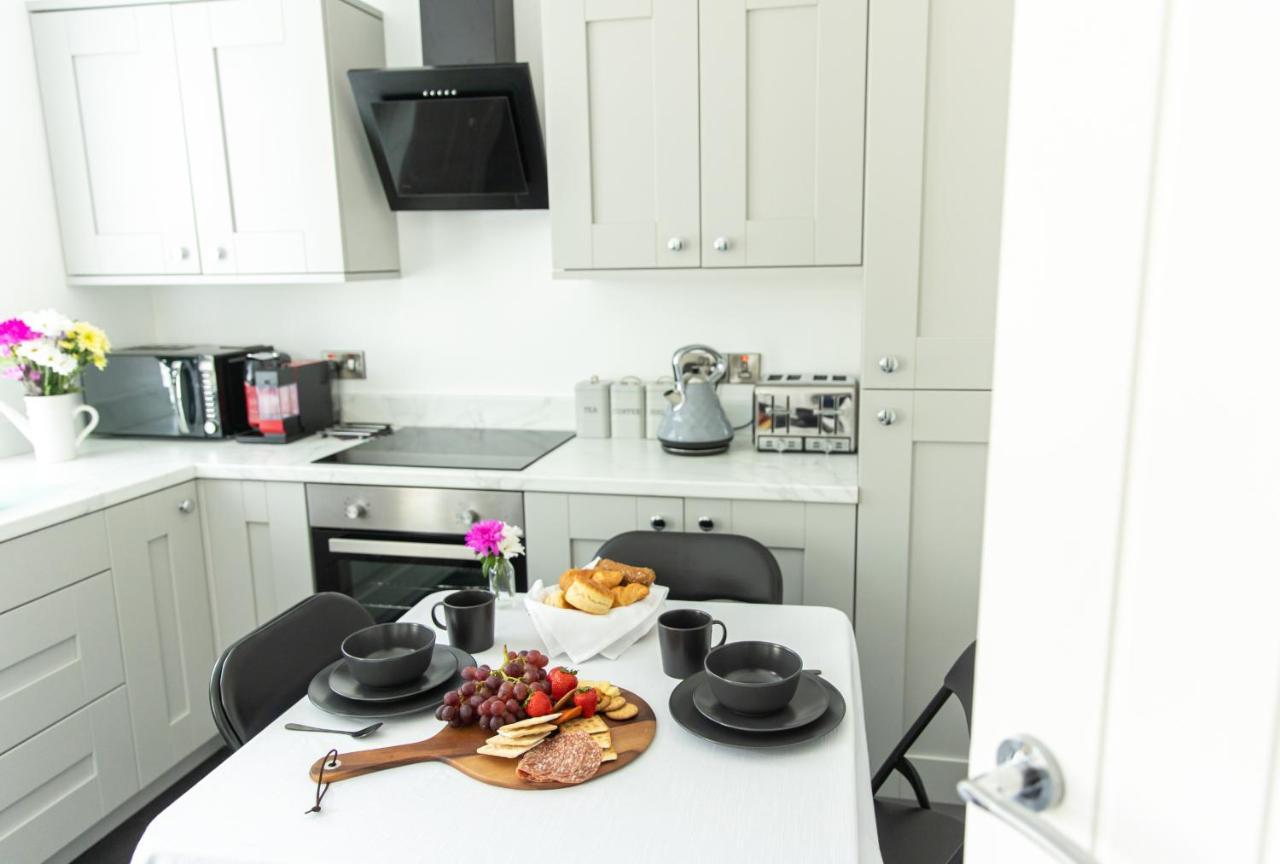 Entire Family Home , Large Rear Garden And Free Parking Belfast Dış mekan fotoğraf